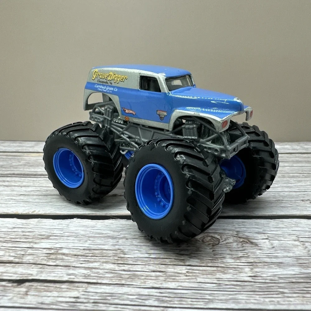 Monster Jam Grave Digger Chesapeake PA Monster Truck 1:64